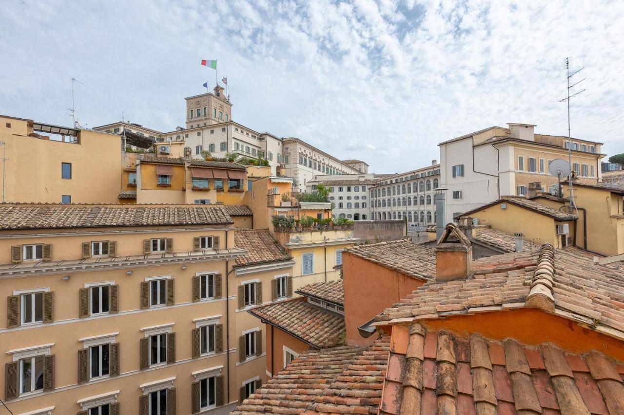Amazing Fontana Di Trevi Apartment Rom